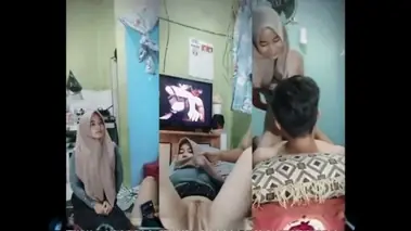 Bokep Hijab ABG Sepong Dan Ngewe WOT Memanas